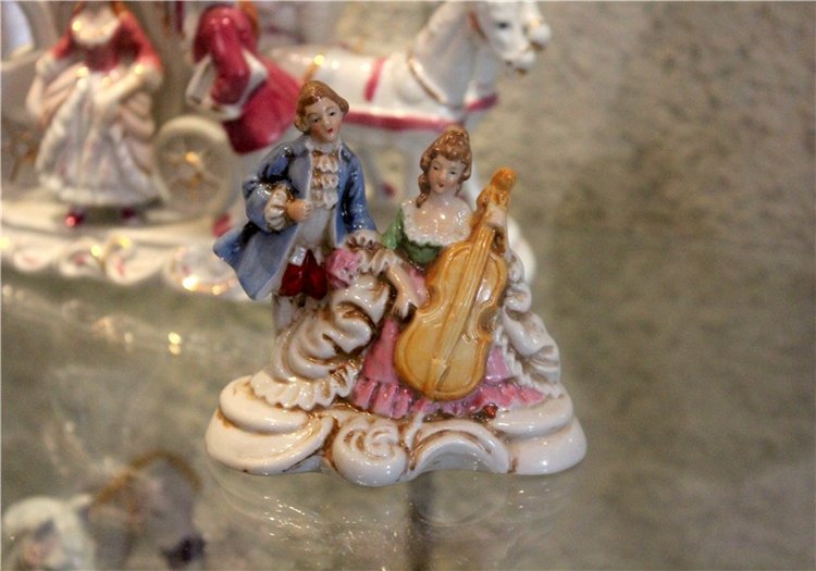 Старица, Музей фарфора — Фарфоровые статуэтки и фигурки: винтаж