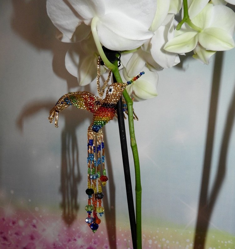 Колибри из бисера — Вышивка крестиком