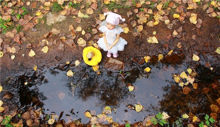 Имани. Прогулка в осенний лес. Mini Imani от Kaye Wiggs