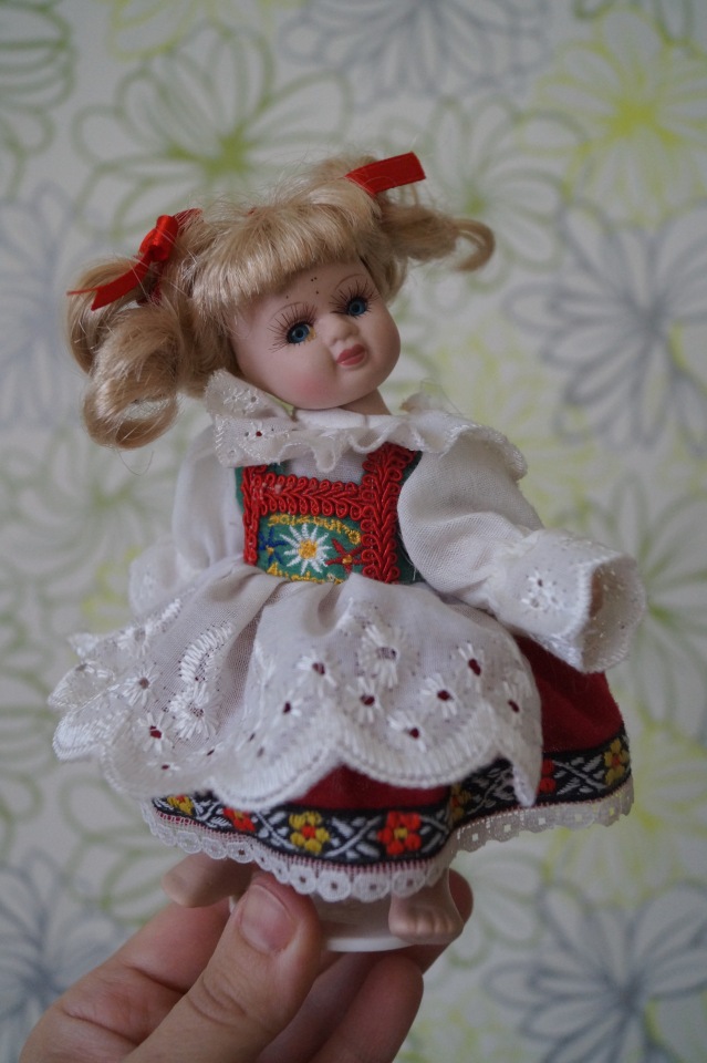 Первомайская выписка: чистка содой, ремонт пищалки, сшит Баварский костюм и реанимация брошенок