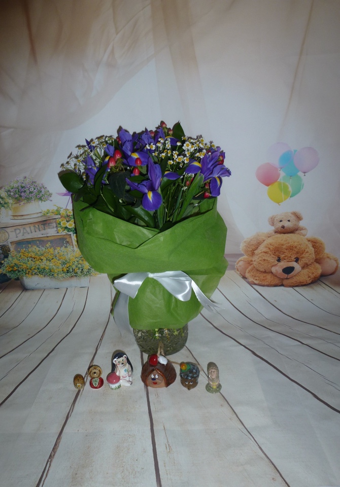 Поздравляем — 8 Марта: поздравления