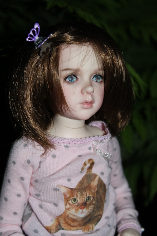 Вечерний сад. Розочка в пижамке