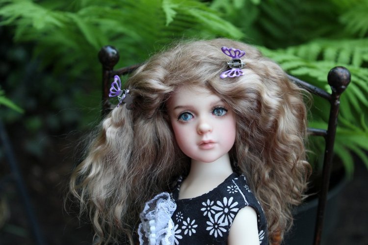 Поиск образа для Розочки. Знакомство с садом