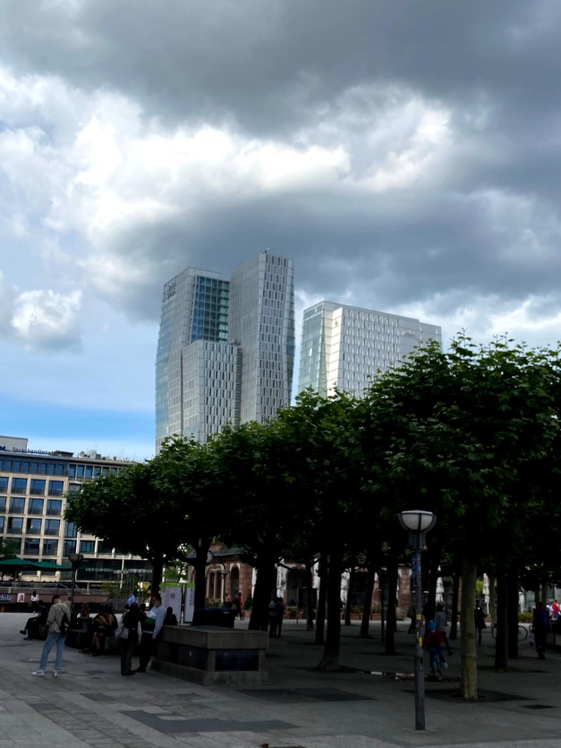 Галопом по Европам... 2 Часть