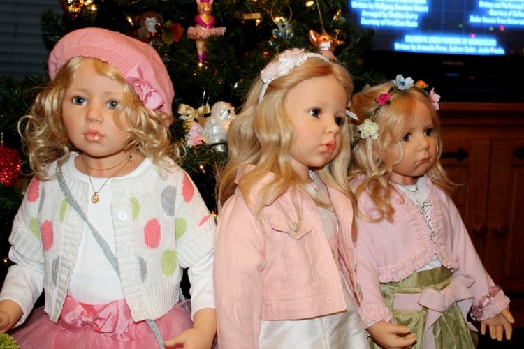 Новогодняя елка с моими куклами от Hildegard Gunzel