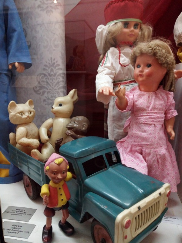 Выставка кукол "Игрушки моего детства 2018" в Архангельске. Коллекция Марины Беляковой. Фоторепортаж