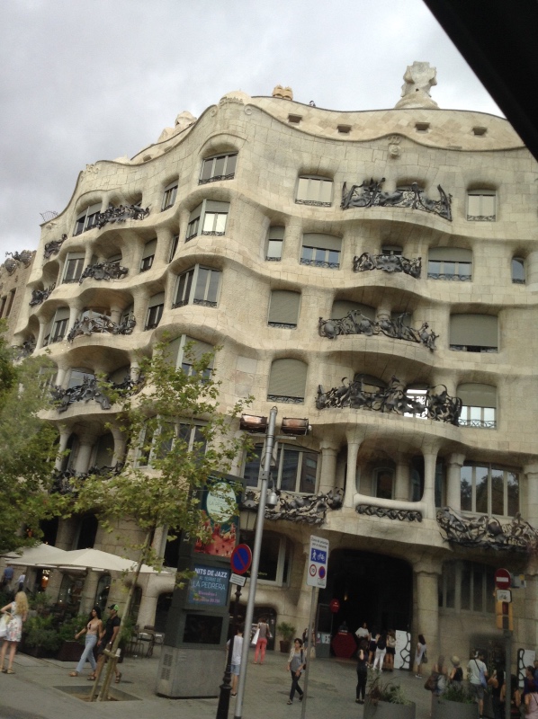 Путешествие Минуш в Испанию. Каталония. ч.2. Донна Барселона. Храм искупления грехов