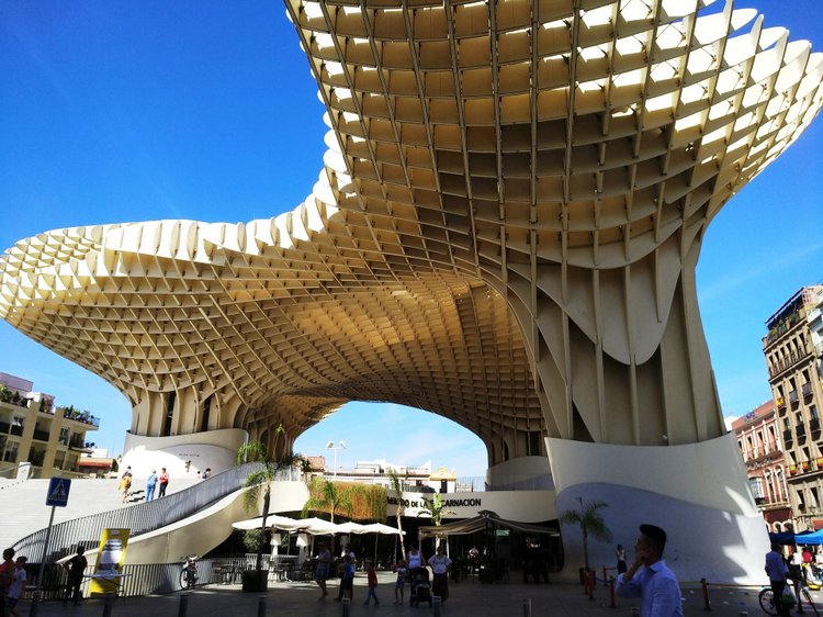 Тайна моего имени. Часть 8. Продолжение. Испания, Севилья. Удивительные вещи