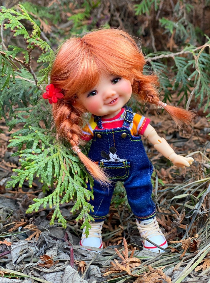 Стоят девчонки... стоят в сторонке. Meadow dolls