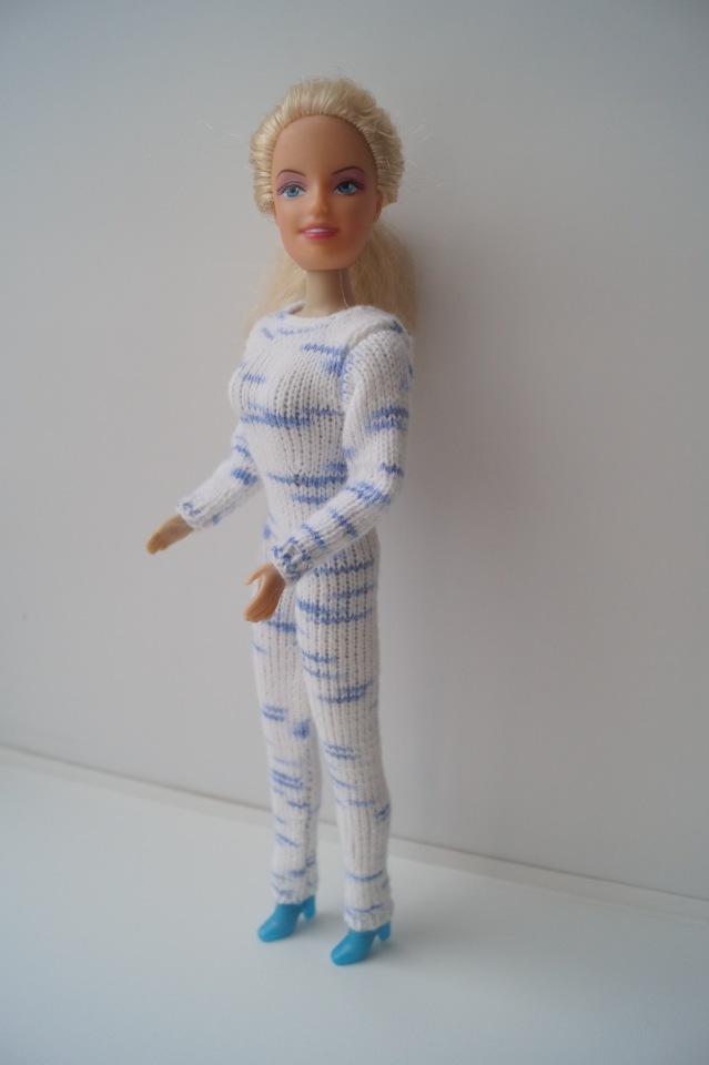 Вторая выписка декабря. Главная героиня нового года поправила своё здоровье. Лечим покусанные руки Барби, удаляем жир с