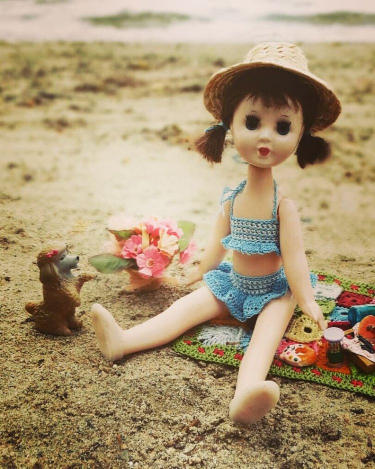 Пляжные ретро-фото для стареньких кукол