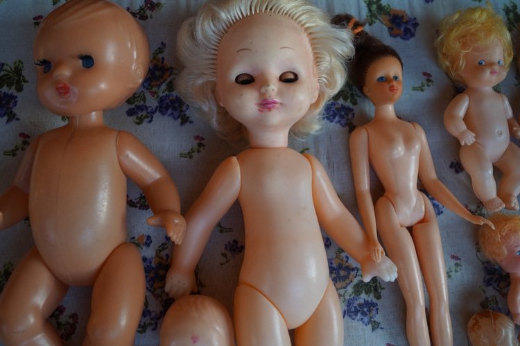 И на моей улице перевернулся грузовик с куклами (фото 2)