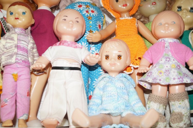 Третья июньская выписка. Как расцвела фарфоровая девочка. Чем заменить кукольный пейт