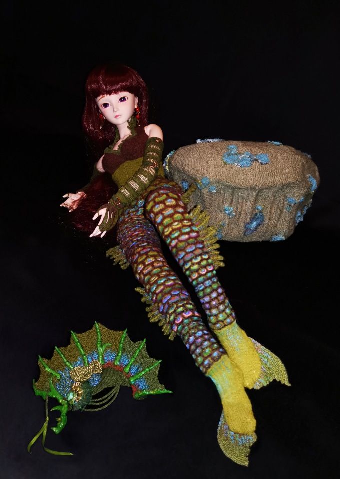 Всё в этом мире связано - даже камни... Русалочка