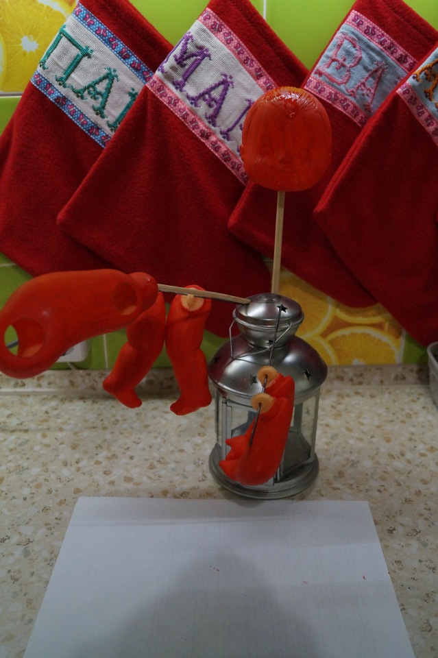 Первая январская выписка, в кругу большой и дружной семьи Жени и Антона. Женечку перепрошила, Антону восстановила цвет