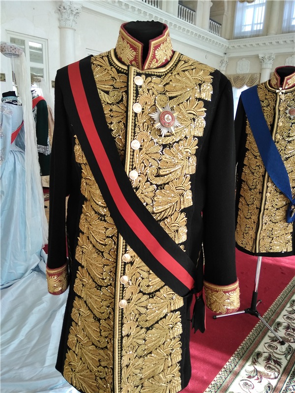 Выставка костюмов к фильму " Матильда", часть 2