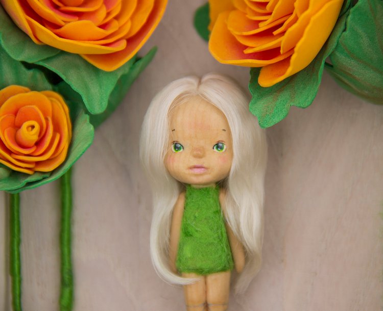 Куколка Одуваночка, маленькая деревянная фея и ее цветочный дом (фото 5)