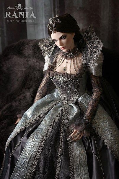 Прекрасные кукольные наряды