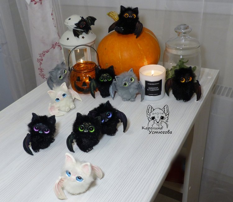 Много летучих мышей... Буууу Halloween