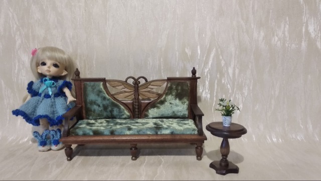 Диванчик под старину — Мебель для кукол и домиков: фото (фото 4)