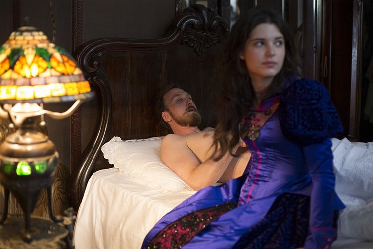 Выставка костюмов к фильму " Матильда", часть 2