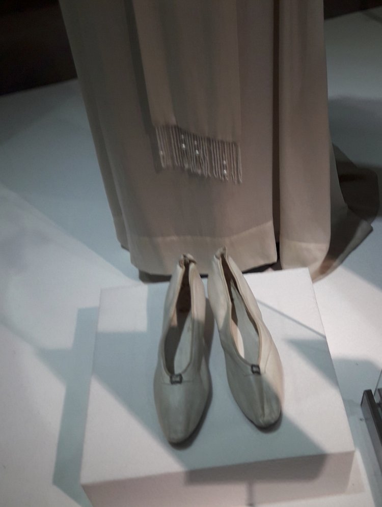 Выставка "Узоры свадьбы кружевной". Зал 2 | Бэйбики Выставка "Узоры свадьбы кружевной". Зал 2