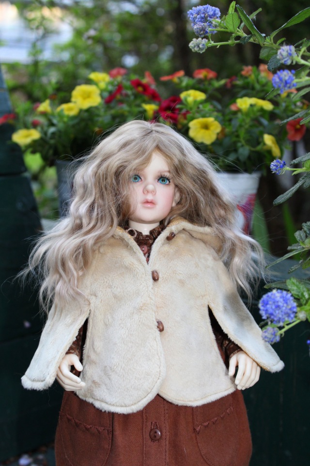 Новый наряд Розочки и прогулка в саду