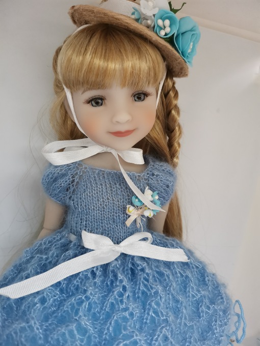 Один наряд и несколько разных кукол. Подбор лучшей модели