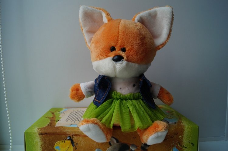 Посылка с подарками на дни рождения