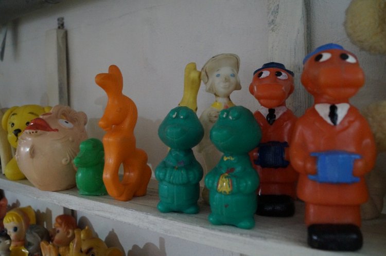 Обзор пластмассовых игрушек СССР, которые живут в моём музее | Бэйбики Обзор пластмассовых игрушек СССР, которые живут в моём музее (фото 5)