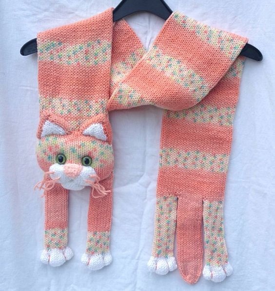 Вязание. Любимый котёнок на шею