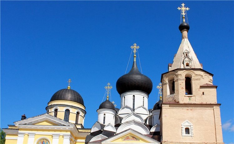 Время, застывшее в янтаре. Старицкий Свято-Успенский мужской монастырь