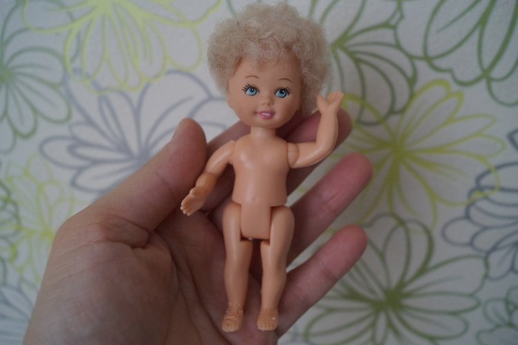 Четвёртая апрельская выписка. Варим покусы ног, варим пластик, красим резиновую голову