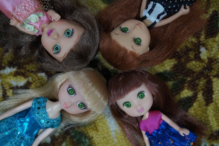 Третья выписка января. Санаторно-курортная. Куклы отдыхают, причесываются, наряжаются. Игрушки СССР обрели зрение. Как