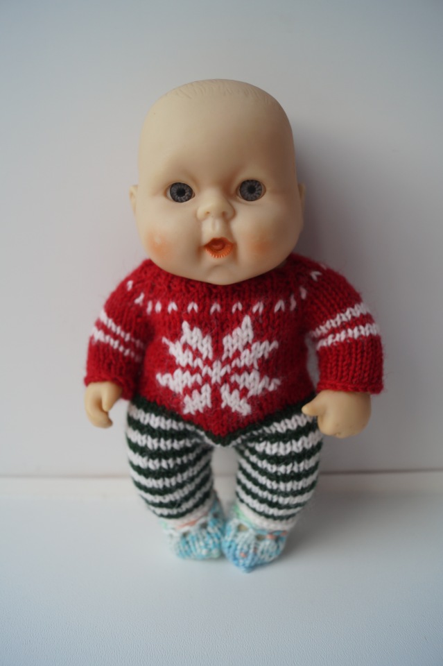 Первая январская выписка, в кругу большой и дружной семьи Жени и Антона. Женечку перепрошила, Антону восстановила цвет