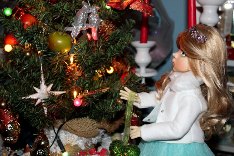 Снежинка Талисса и Новогодняя елка