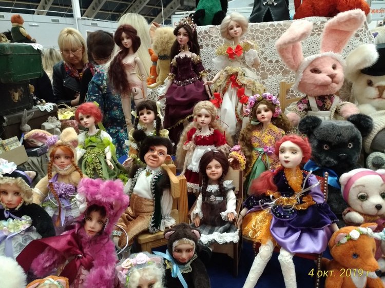 XV Международный Салон Авторских кукол на Тишинке моими глазами. Часть II