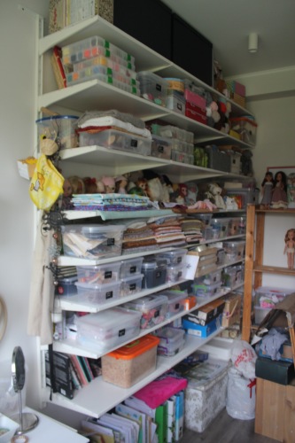 Моя мастерская — Хранение кукол и материалов: организация рабочего места