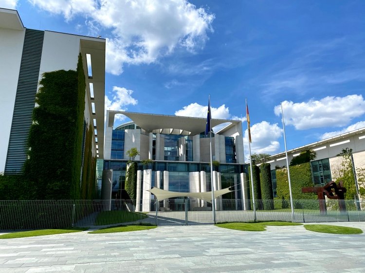 Галопом по Европам... 1 Часть