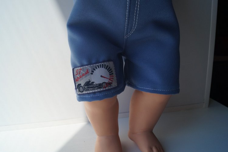 Вторая июльская выписка. Лечение глазок: отсутствие радужки, косоглазие. На лечении была ГДРочка. Голова+тело= красивая