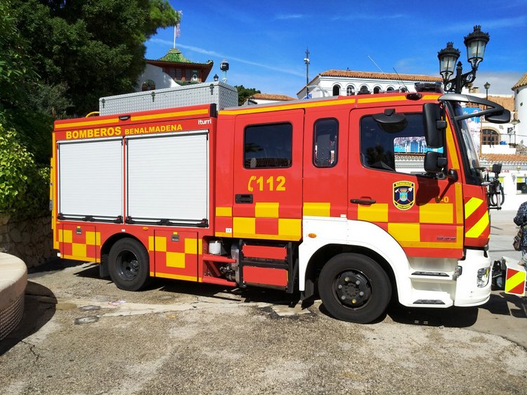 Тайна моего имени. Часть девятая. Испания, Бенальмадена, Парк Тиволи. Лесли путает все планы (фото 10)