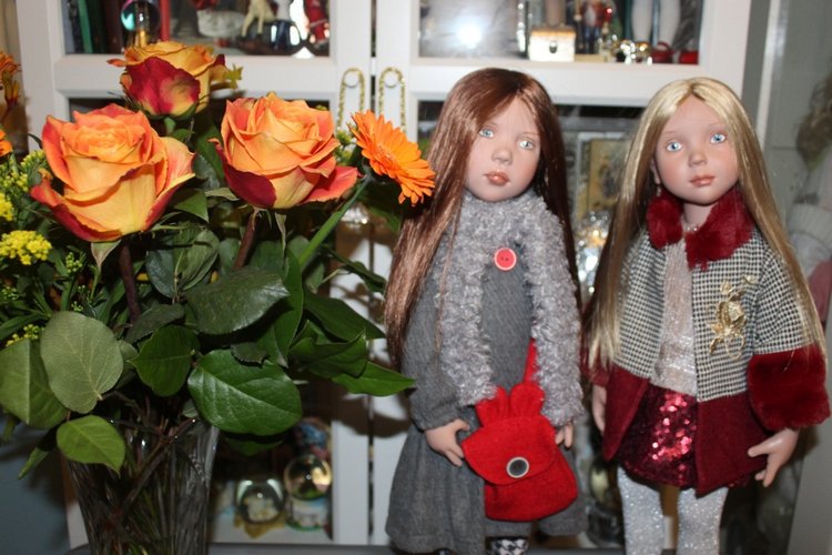 А мы к вам с цветами! Neetje и Verena Zwergnase