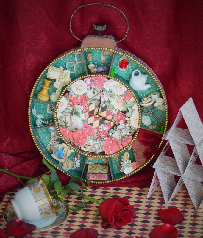 Часы "Моя Алиса" с миниатюрой (фото 2)