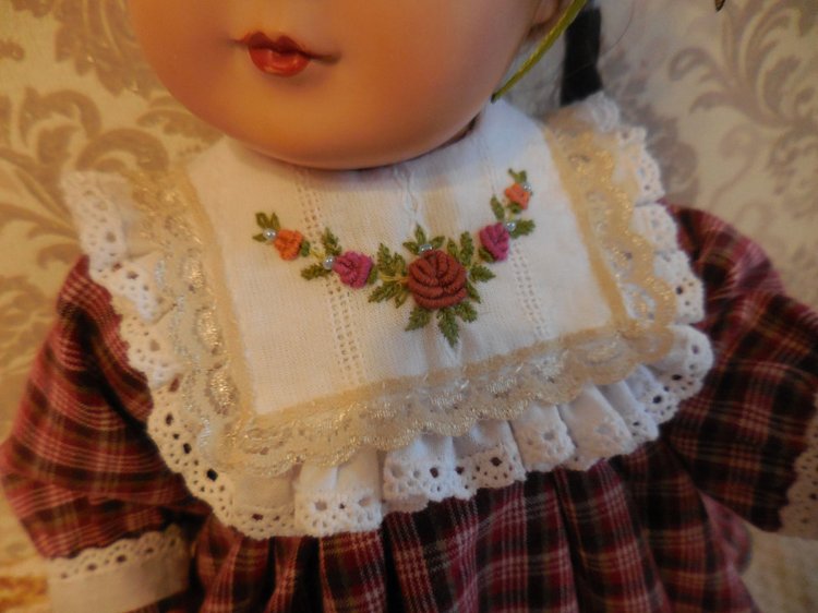 Юная фройляйн и непослушные косички