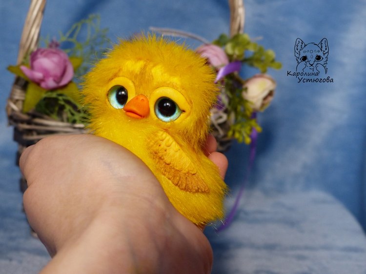 Корзинами утят несут...Несут на радость и веселье весны