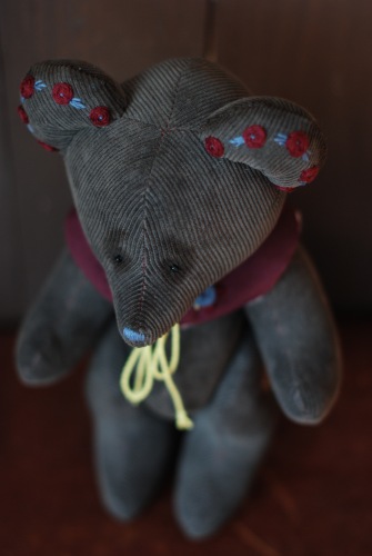 Мишек много быть не может