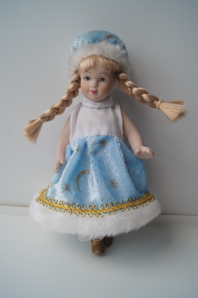 Вторая выписка января. Фарфоровая Снегурочка стала как новенькая. Зайчик снова видит. Как исправить западающий глазик у