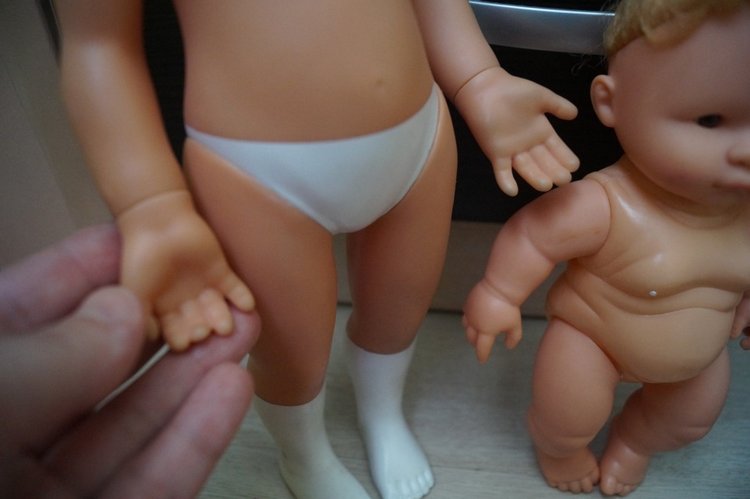 Три посылки новых будущих пациентов кукольной лечебницы