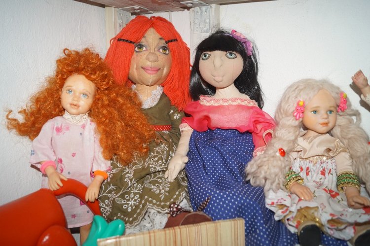 Первая выписка августа. Много кукол и игрушек из советского детства + детские воспоминания