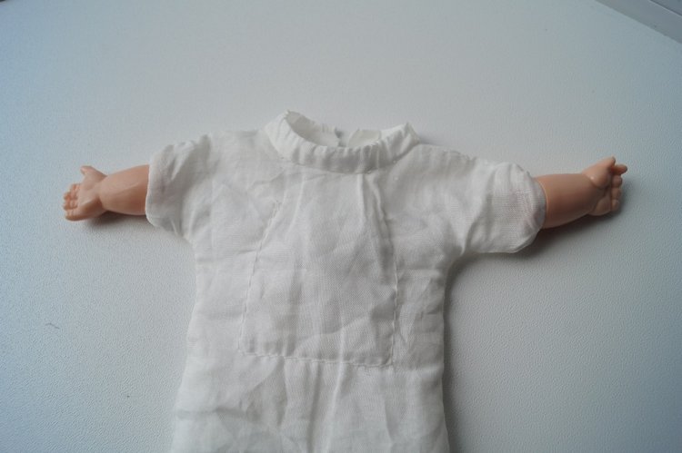 Вторая июльская выписка. Лечение глазок: отсутствие радужки, косоглазие. На лечении была ГДРочка. Голова+тело= красивая